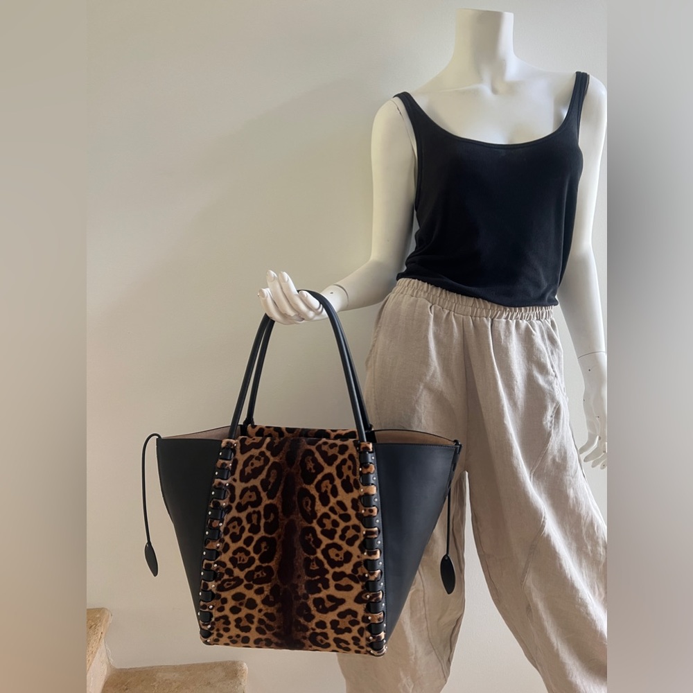 ❌SOLD❌ New $5,250 ALAIA Le Hinge Leopard-Print Calf Hair Tote Bag Handbag - Picture 3 of 16